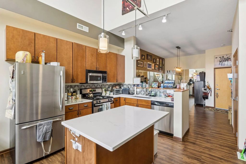 2650 University Avenue W 205, St Paul
