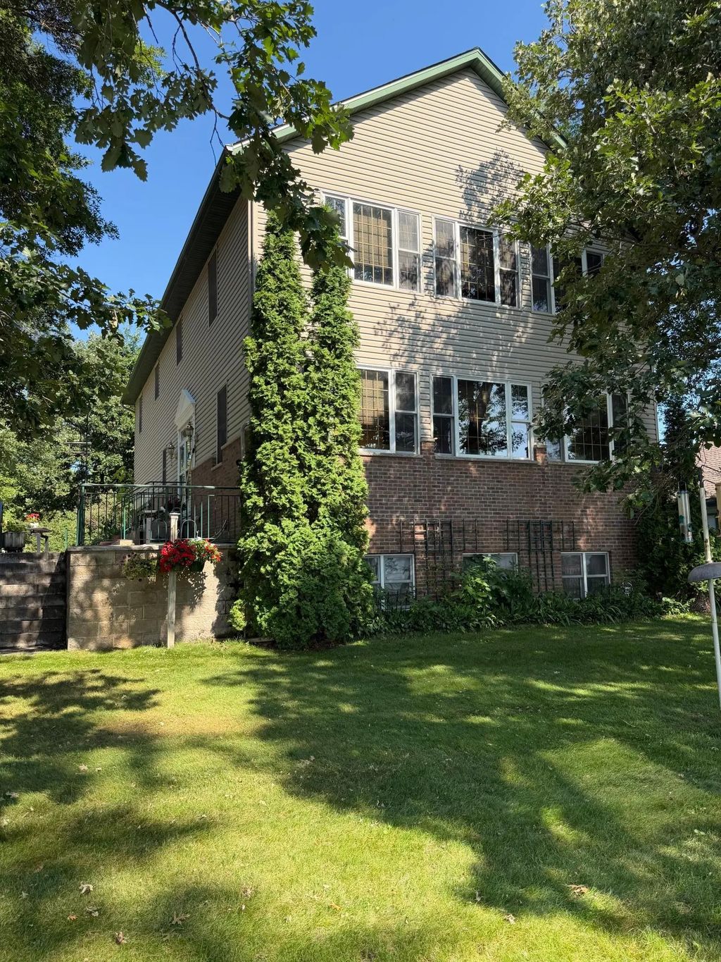 1401 Hiawatha Avenue, Big Lake