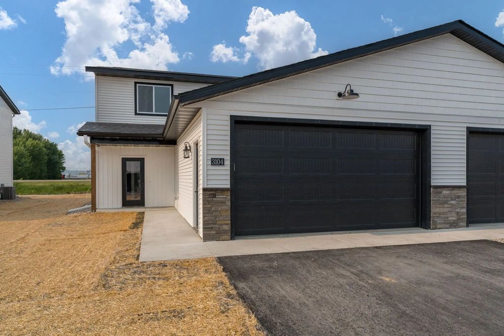 3123 Scotch Lane, Mankato