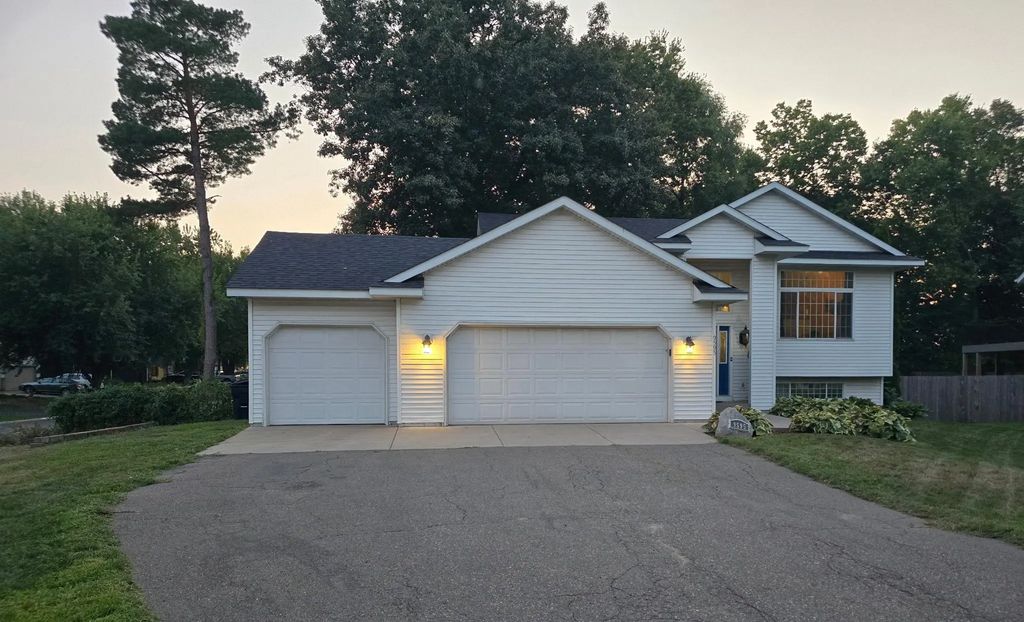 9595 River Forest Drive, Monticello