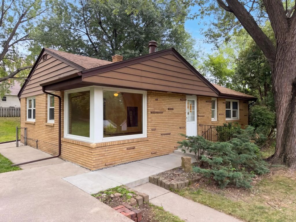 2804 Churchill Street, Roseville