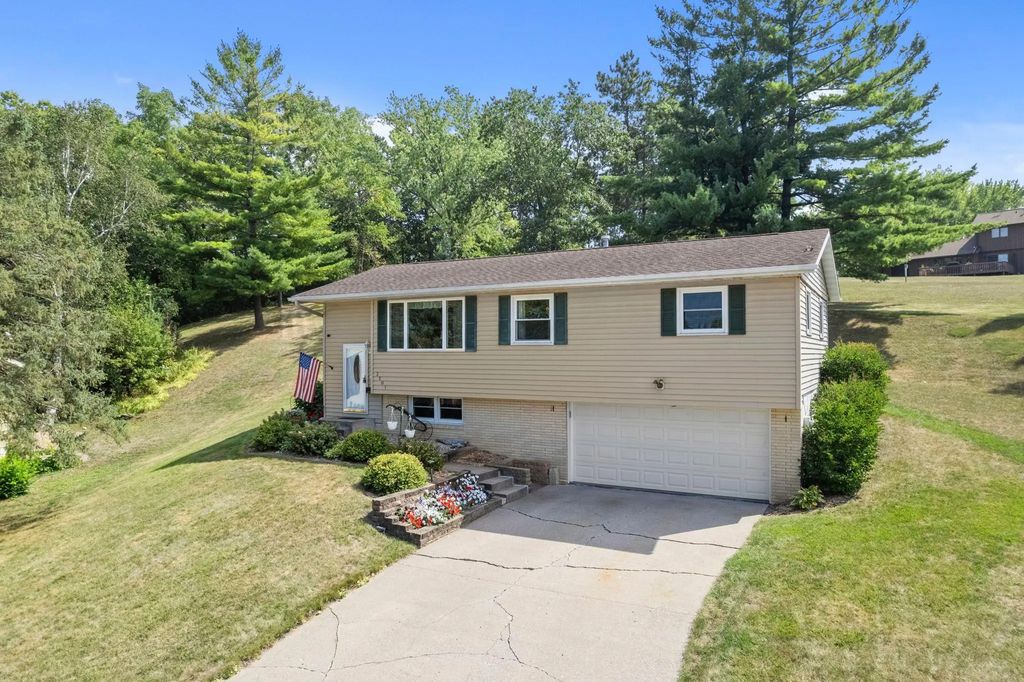 3501 Graves Drive, Red Wing