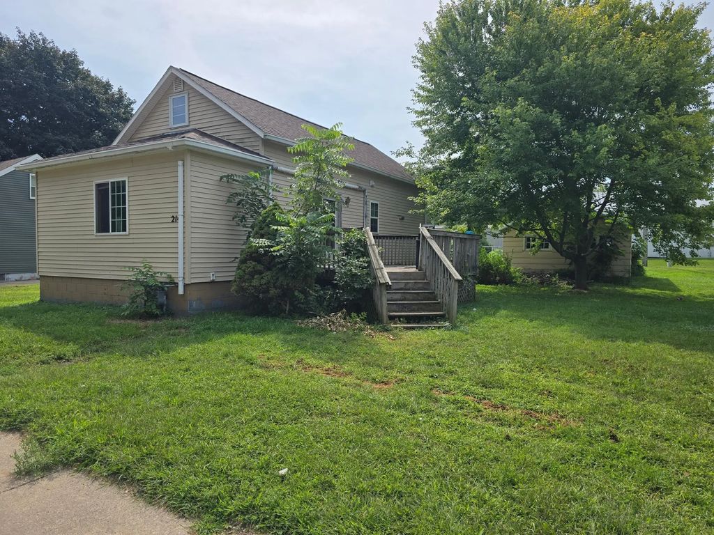 214 E 8th Street, Fairmont
