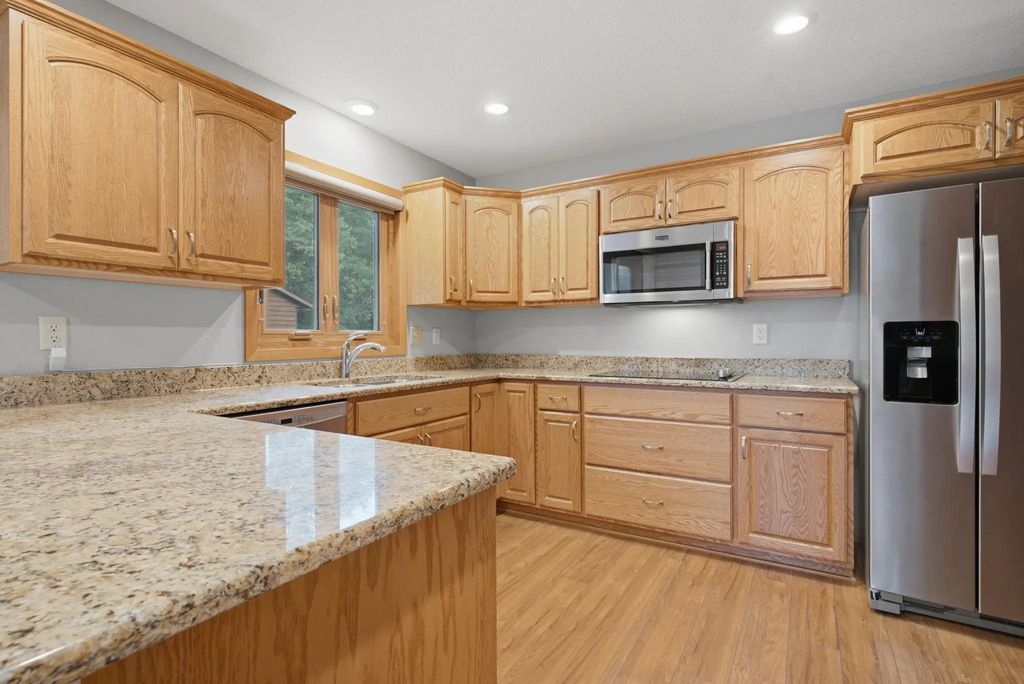 2704 13th Avenue Nw, Willmar
