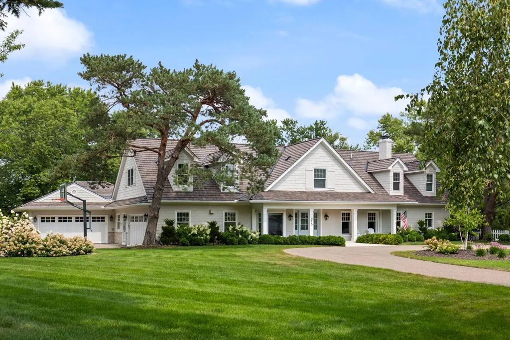 415 Highcroft Road, Wayzata