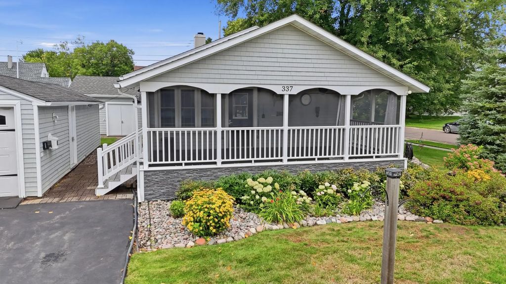 337 Leeds Rd, Hoyt Lakes