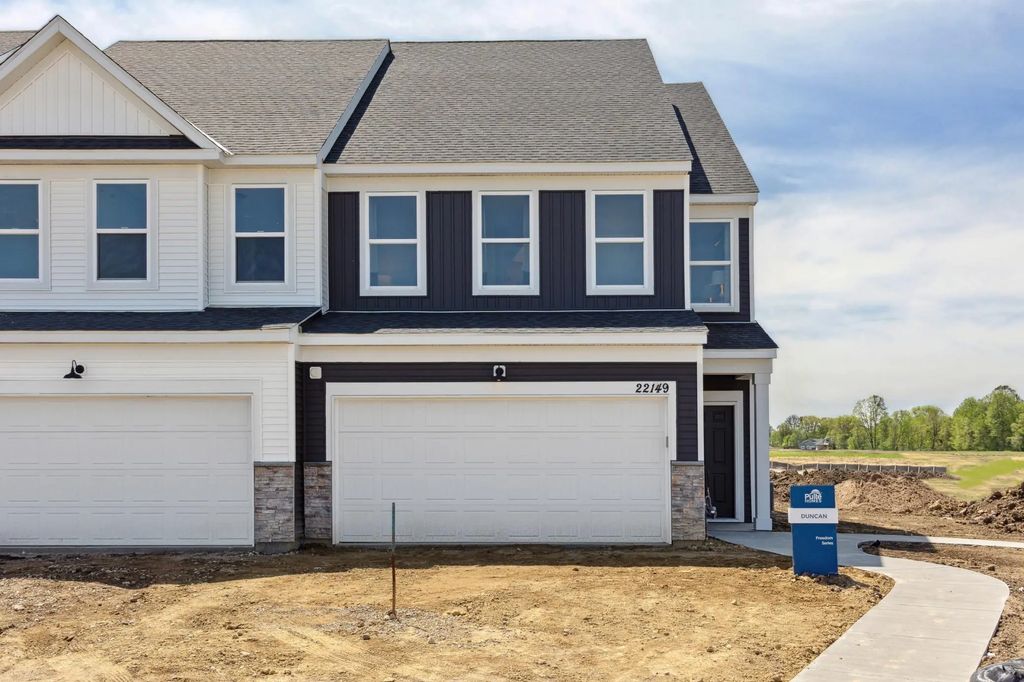 22149 Harvest Avenue, Rogers