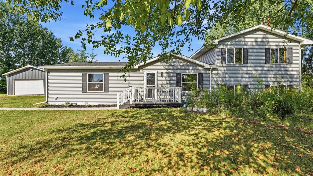 57098 Forest Boulevard, Pine City