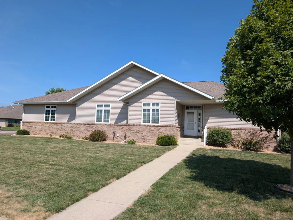 501 Mercedes Drive, Marshall