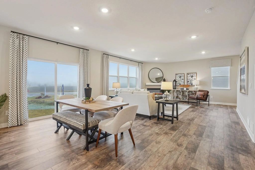 1698 Oak Creek Pass, Chaska