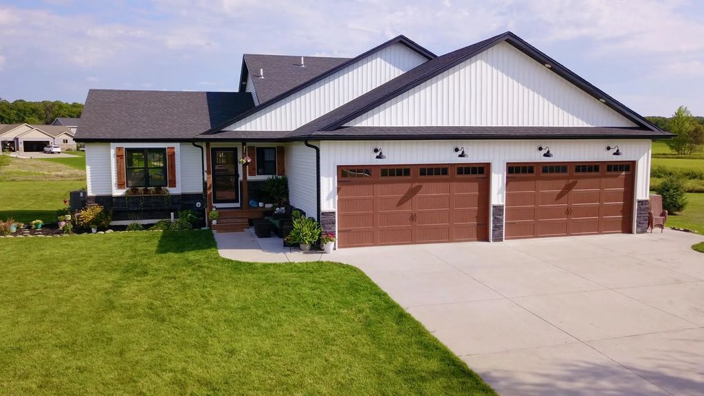 188 Lake Drive Ne, Sauk Rapids