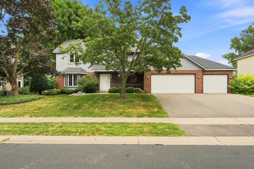 9083 Gould Road, Eden Prairie