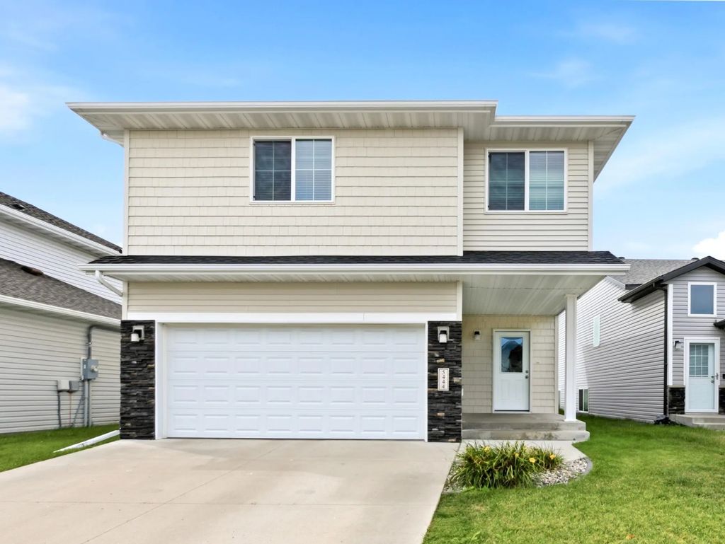 5444 Justice Drive S, Fargo