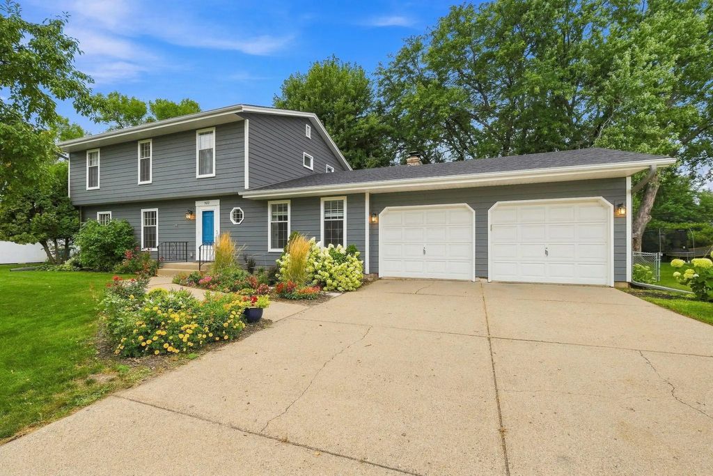 9672 Washburn Avenue S, Bloomington
