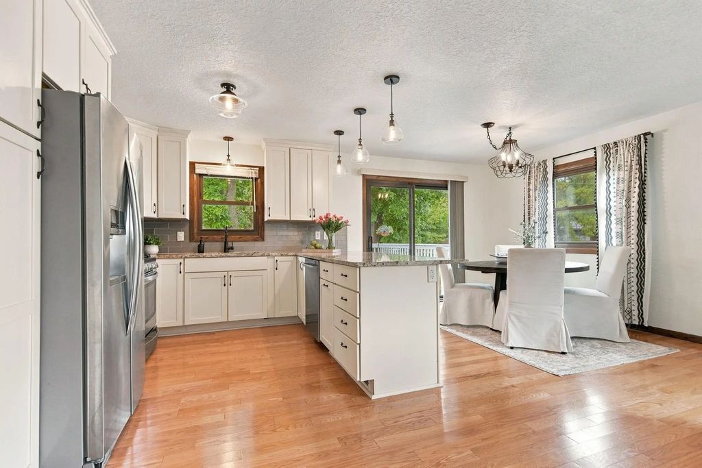 1602 Long Lake Road, New Brighton