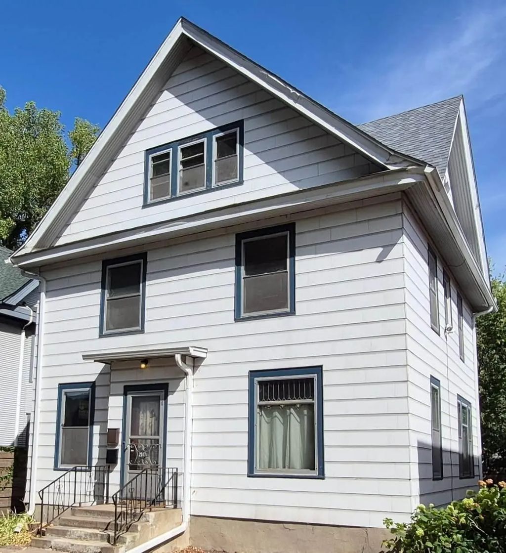 2317 Garfield Avenue, Minneapolis