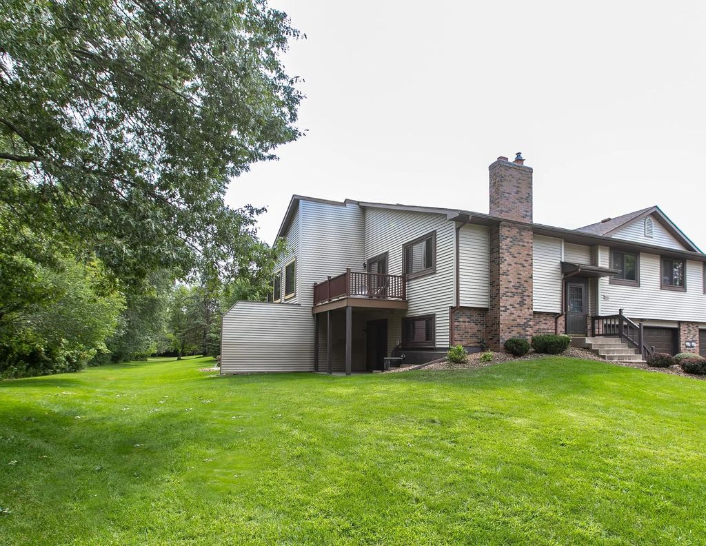 5600 Donegal Drive, Shoreview