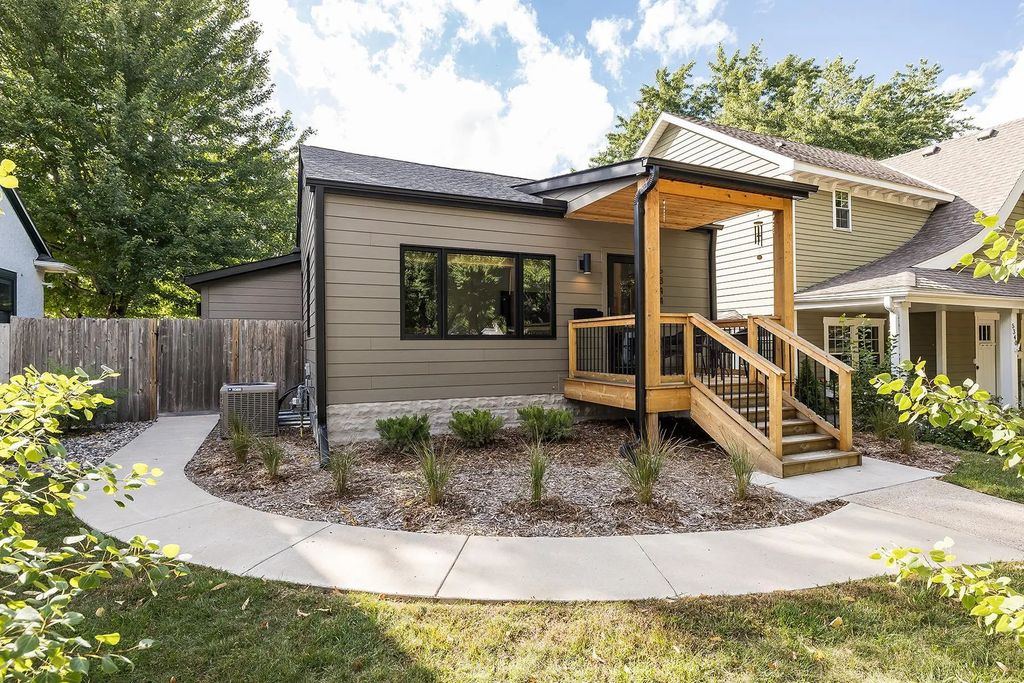 5344 Chowen Avenue S, Minneapolis