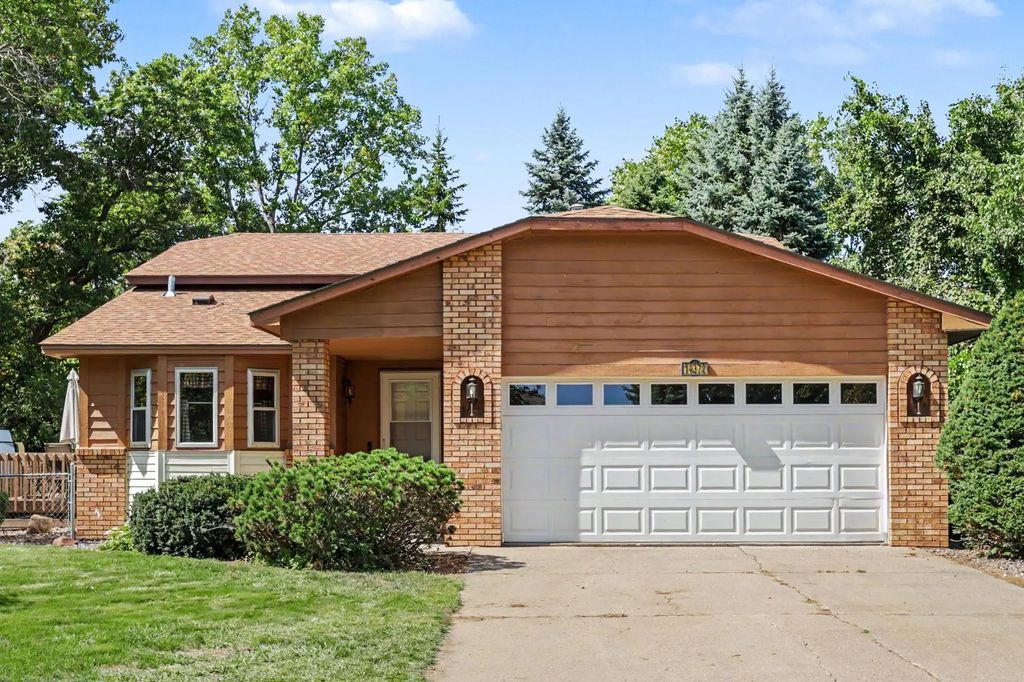 14372 Jonquil Street Nw, Andover