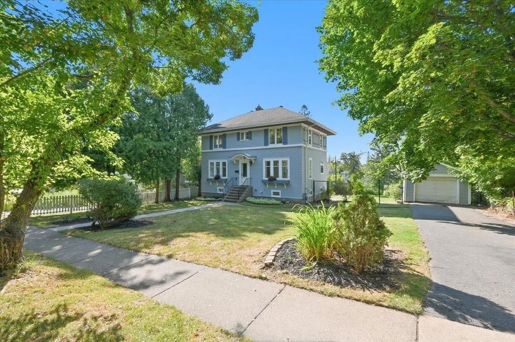130 Laurie Street, Duluth