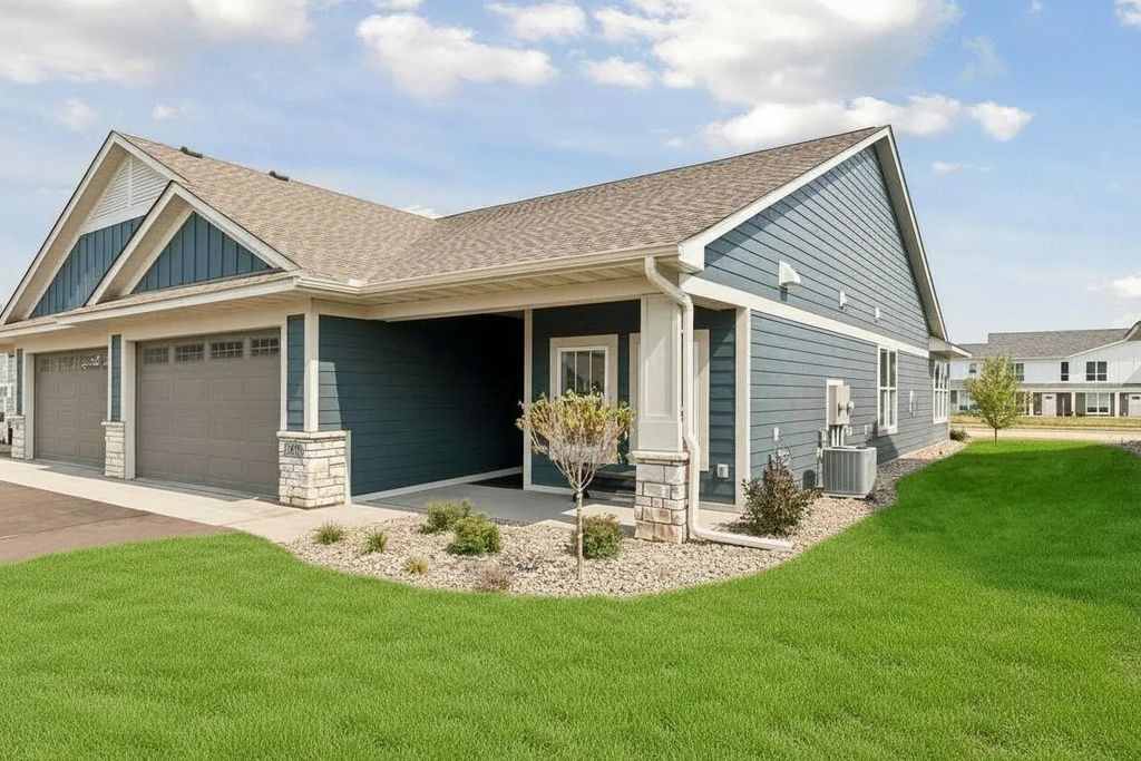 1484 Anchor Avenue, River Falls