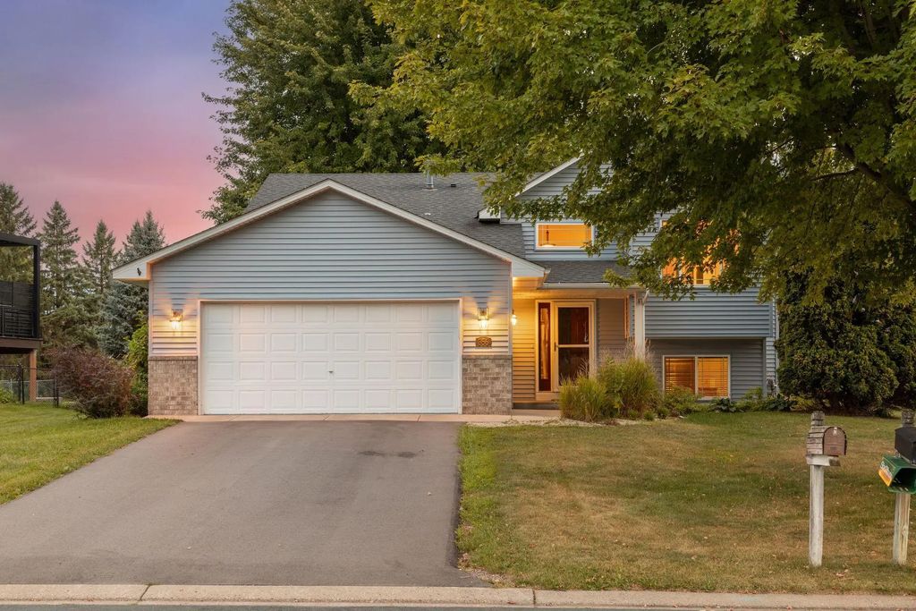 356 Bluestem Avenue, Shakopee