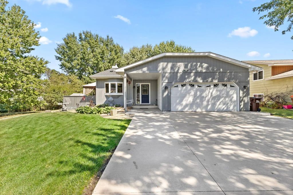 2679 Guthrie Avenue N, Oakdale