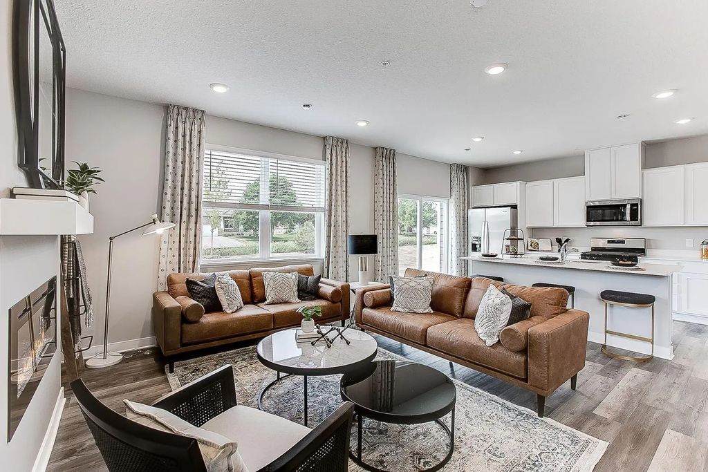 17551 Driscoll Place, Lakeville