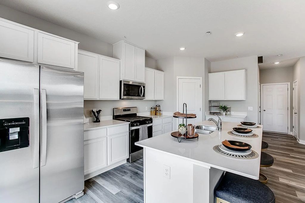 17122 Dysart Place, Lakeville
