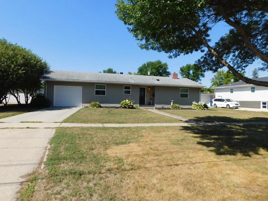 1017 17th Street N, Moorhead