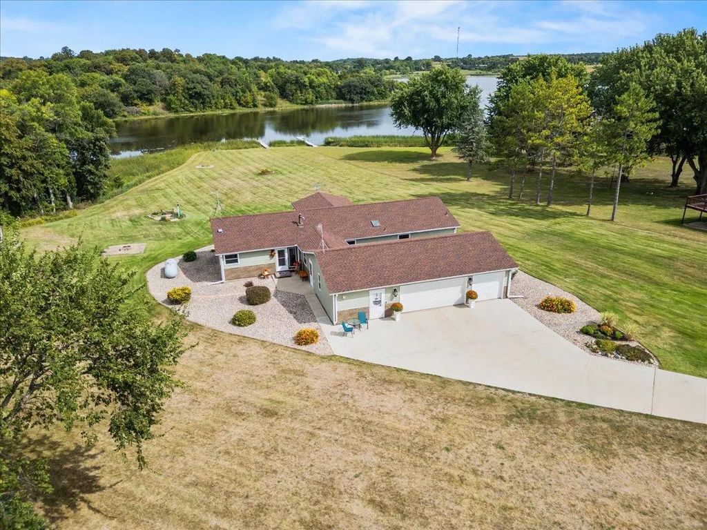 4460 Timber Shores Court Sw, Alexandria