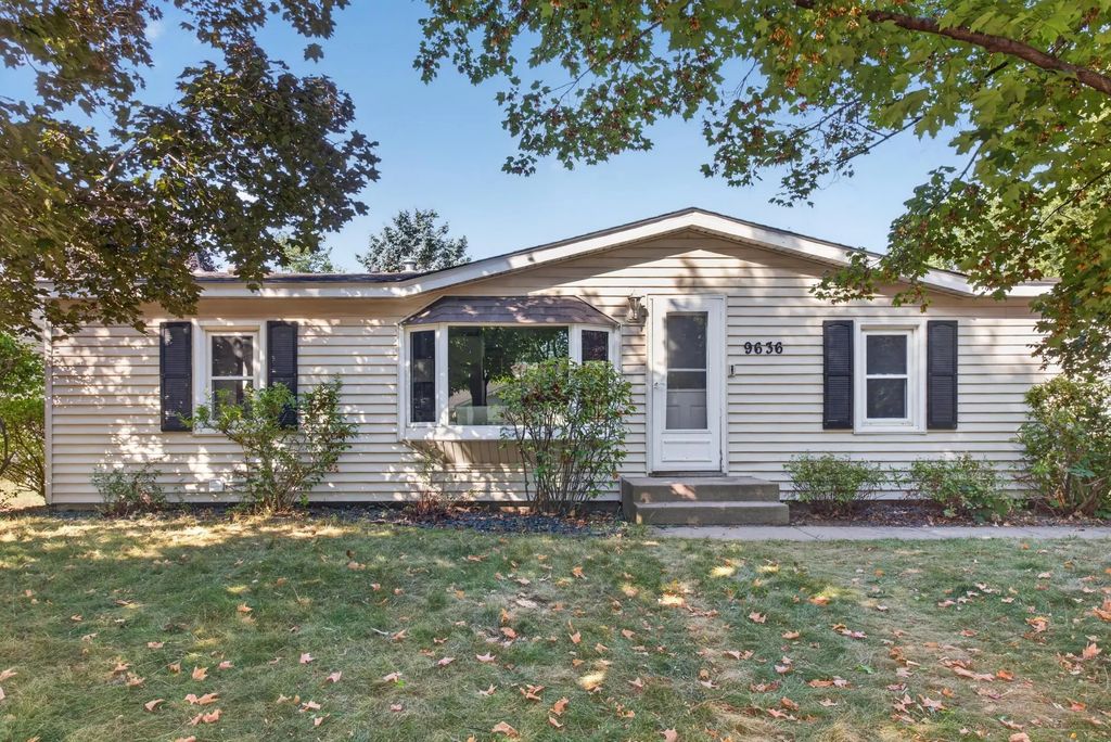 9636 Heath Avenue S, Cottage Grove