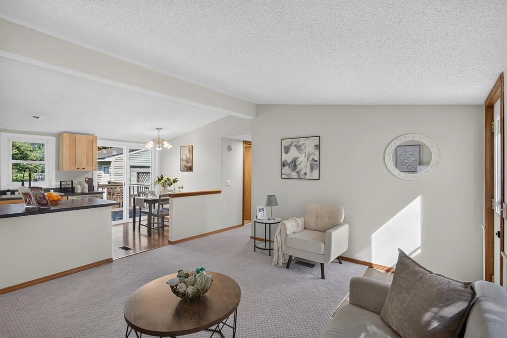9636 Heath Avenue S, Cottage Grove