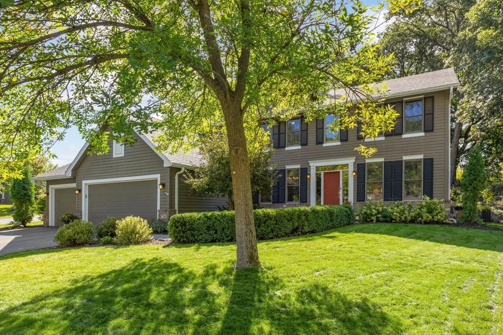 7164 Harrison Hill Trail, Chanhassen