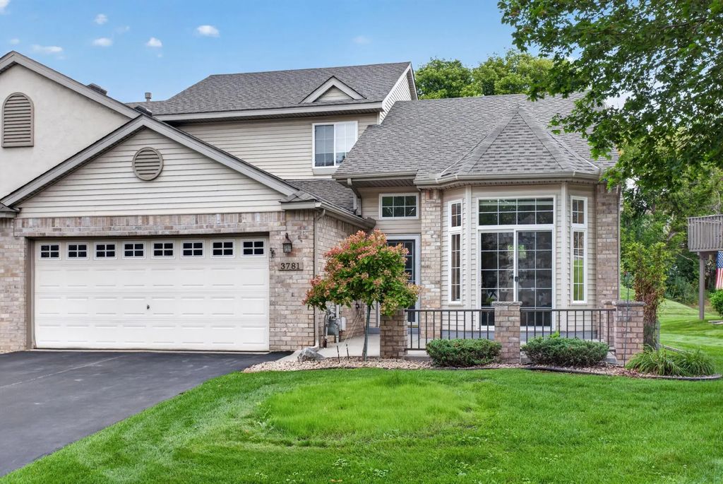 3781 Burgundy Drive, Eagan