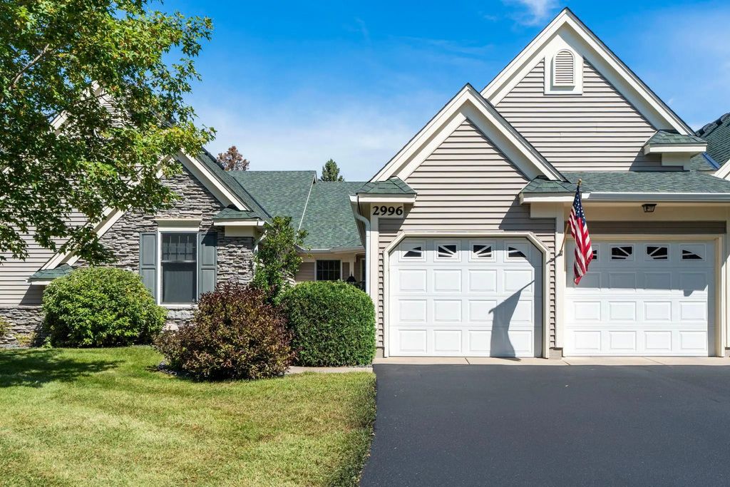 2996 Highcourte, Roseville