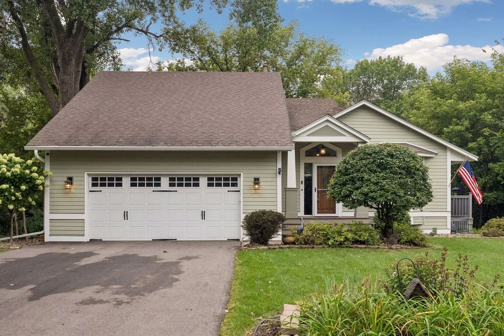 2512 8th Street, White Bear Lake