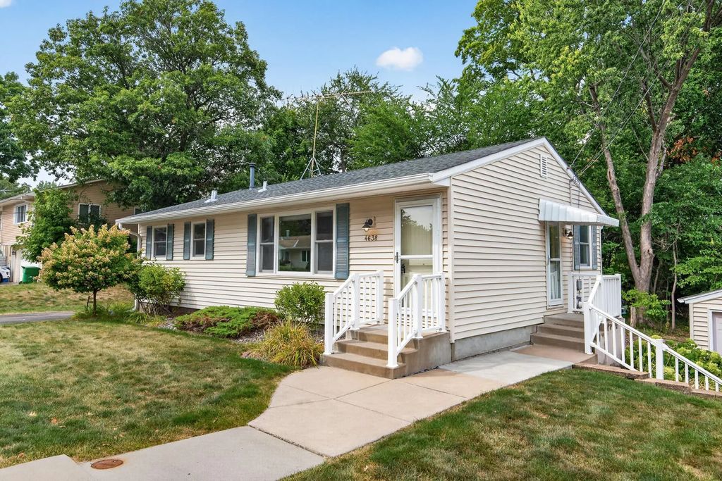 4638 Bedford Road, Mound