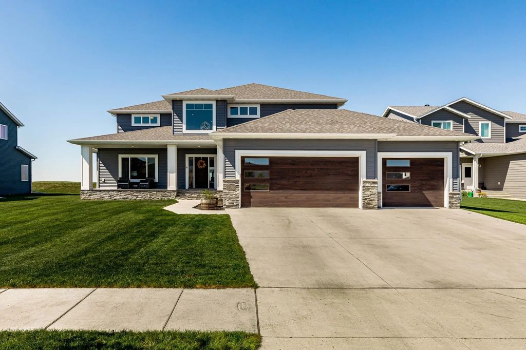 8815 Northern Lights Avenue, Horace