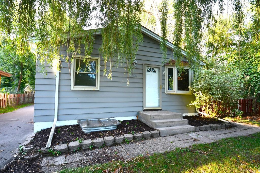 520 10th Avenue Se, Forest Lake