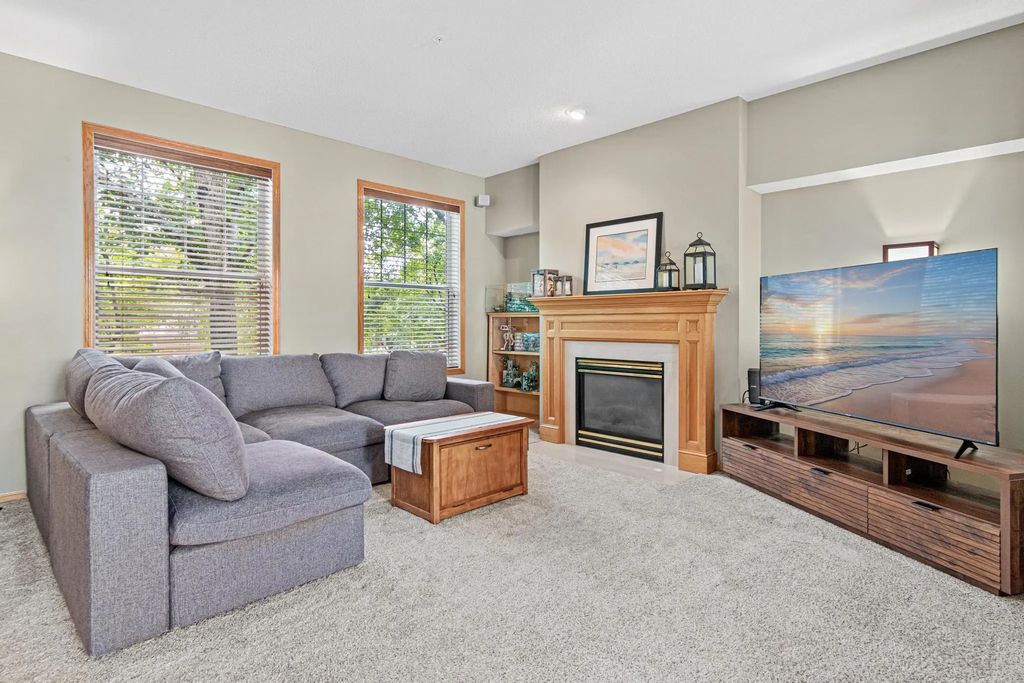 8304 Townsend Drive, Eden Prairie