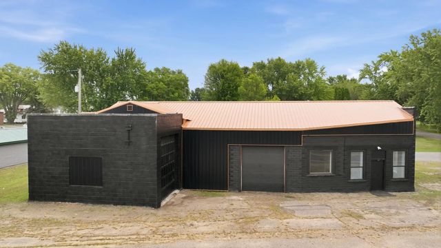 126 S Old 53 Street, New Auburn