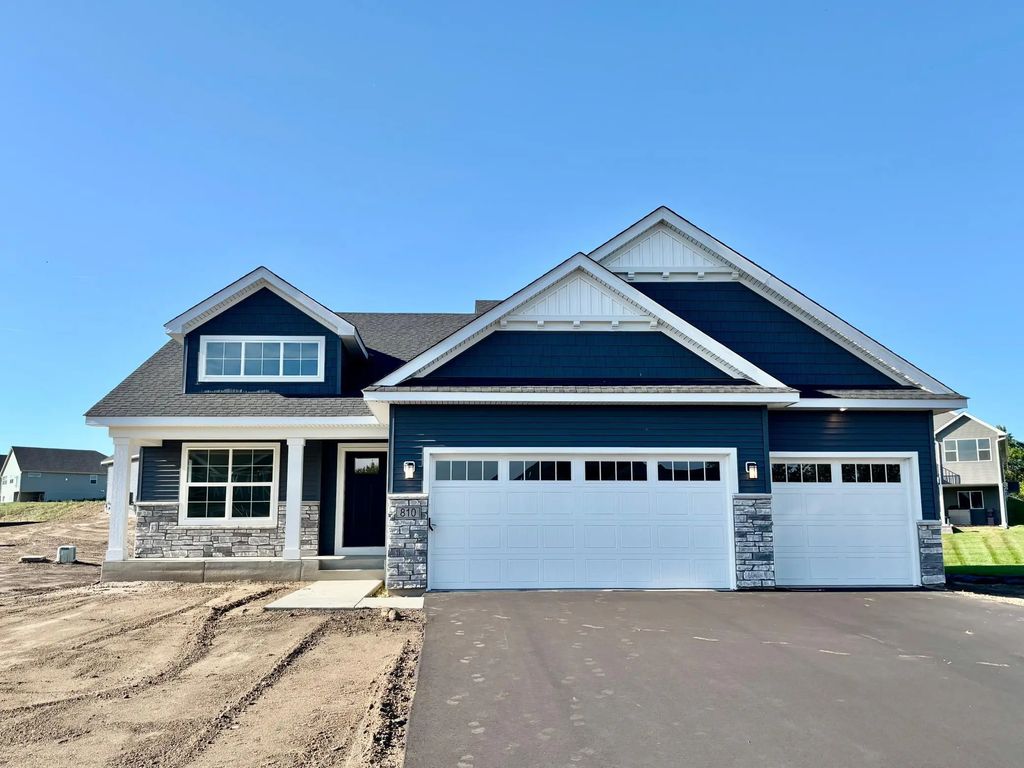 810 Walnut Court, Hanover