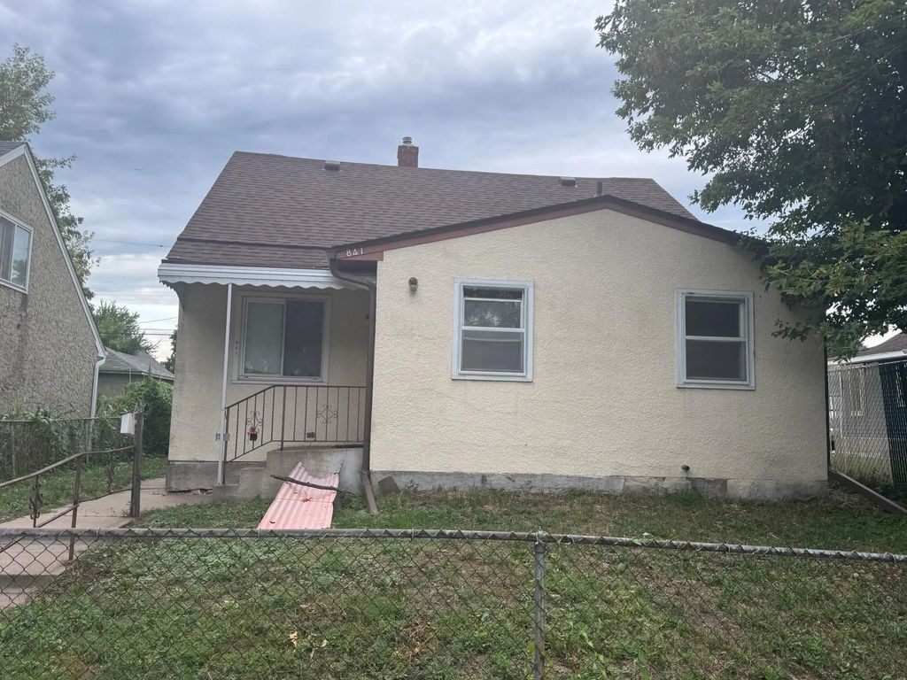 841 Case Avenue, Saint Paul
