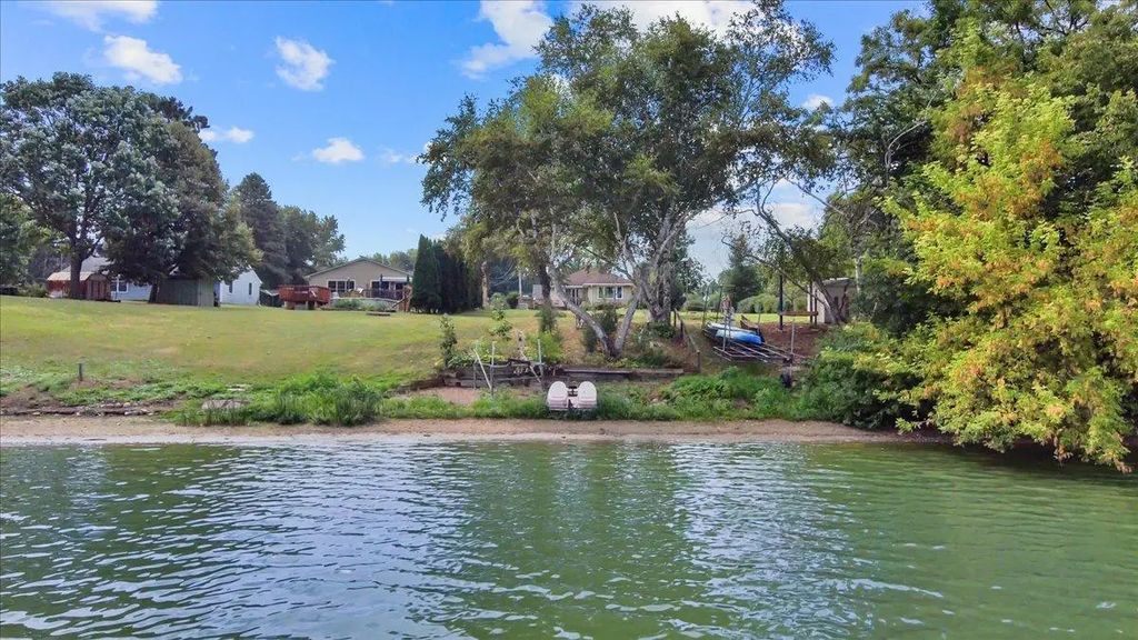 4090 Highland Avenue, White Bear Lake