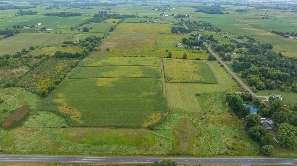 190th Avenue, Stanley