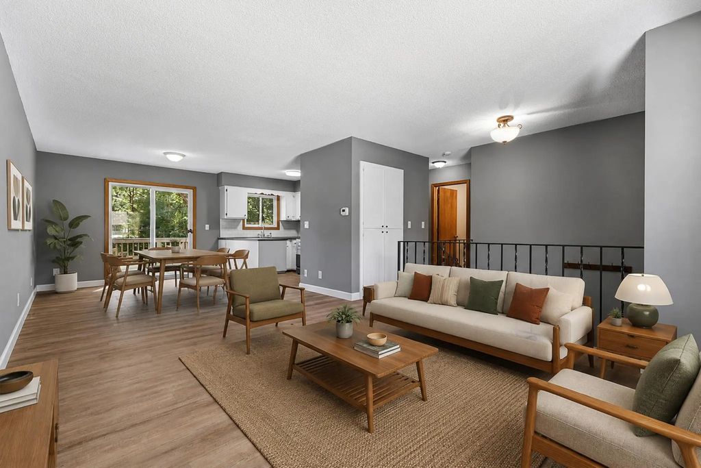 650 Birch Lane S, Shoreview