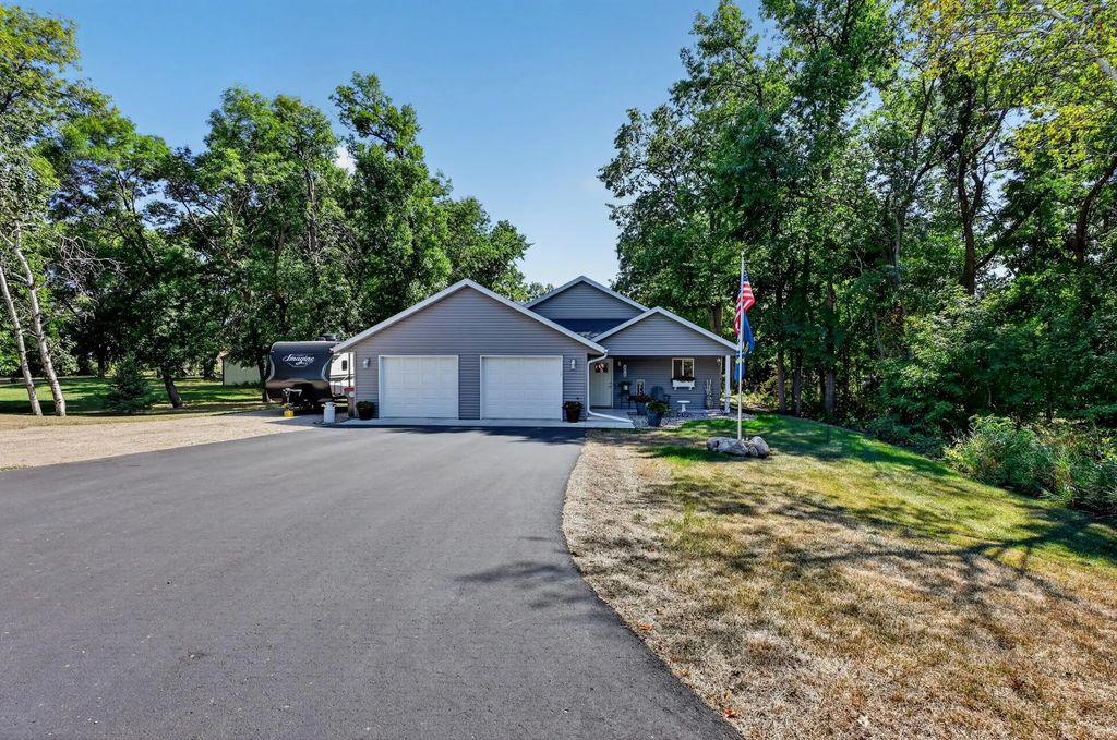 2006 Woodland Park Drive Ne, Alexandria
