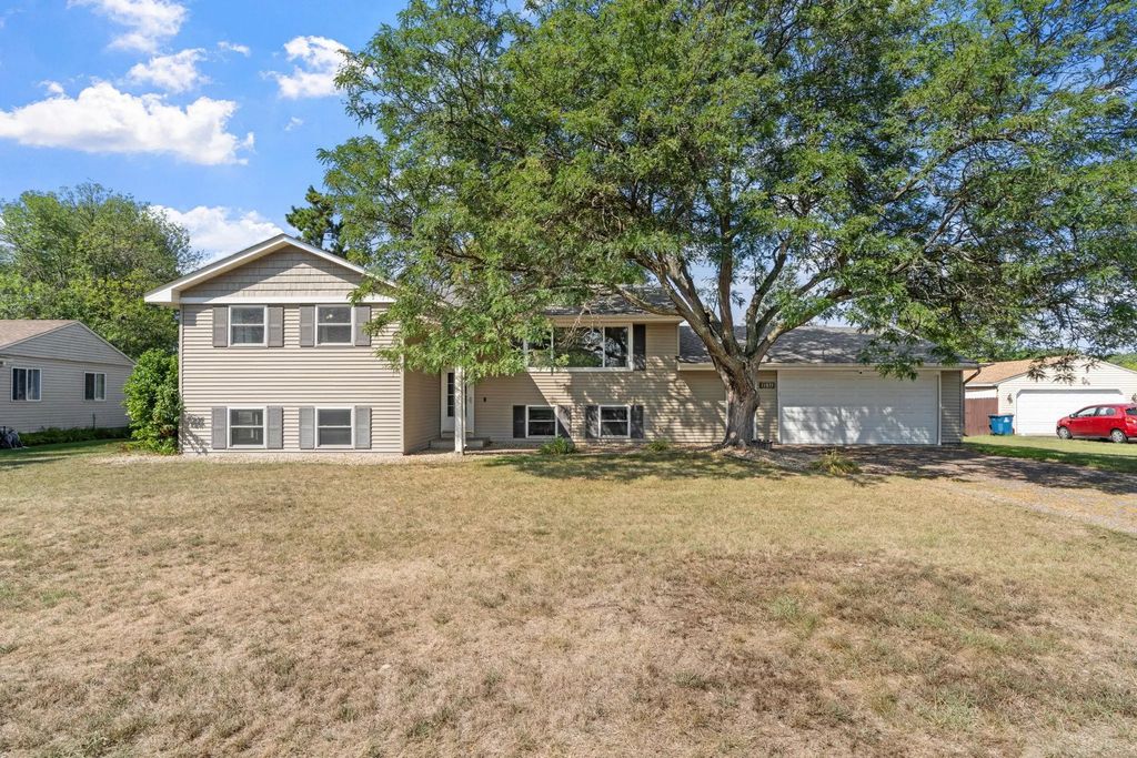 11833 Kentucky Avenue N, Champlin
