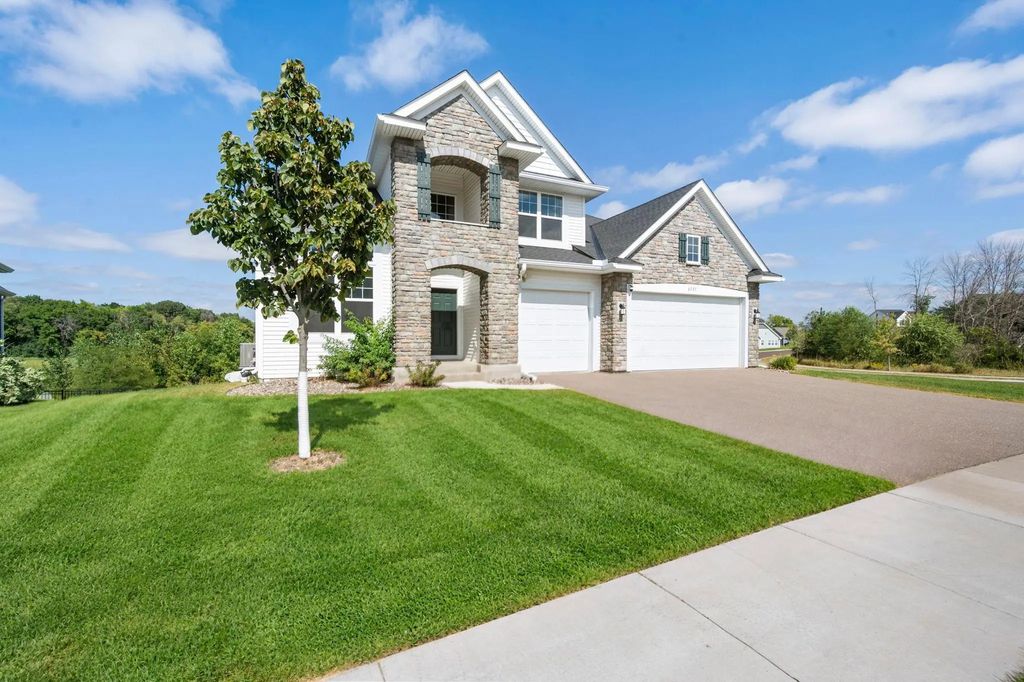 6797 Coach House Lane, Corcoran